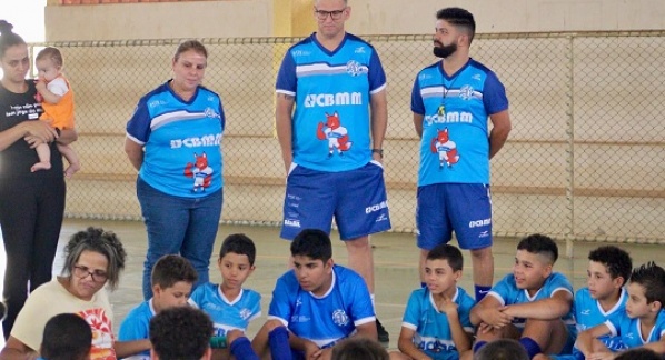 Projeto Dínamo Lobinho Transformando Vidas promove palestras sobre Saúde Mental