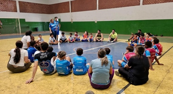 Dínamo Lobinho Transformando Vidas promove Dia da Família